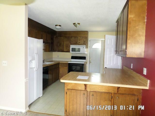 3521 Day Road Walkertown, NC 27051 - Photo 7 of 10 Kitchen.