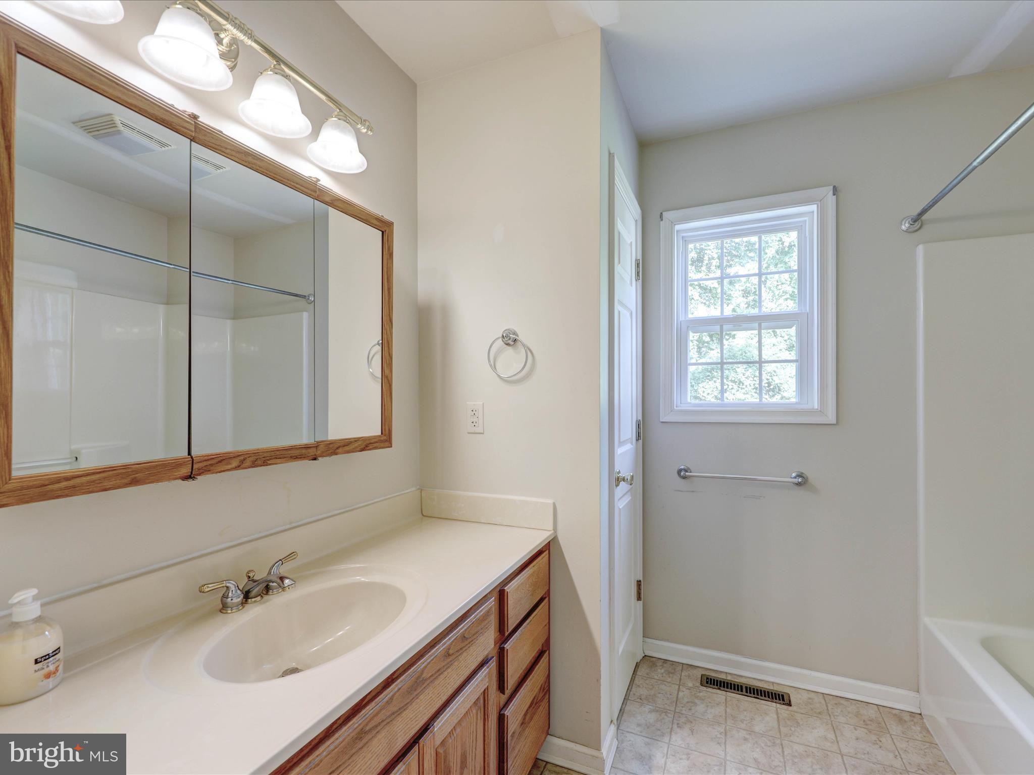 28698 Old Quantico Road Salisbury, MD 21801 - Photo 15 of 37 Master Bath