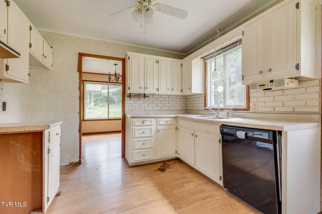 $89,900 | 8783 Dante Mountain Road, Dante, VA 24237