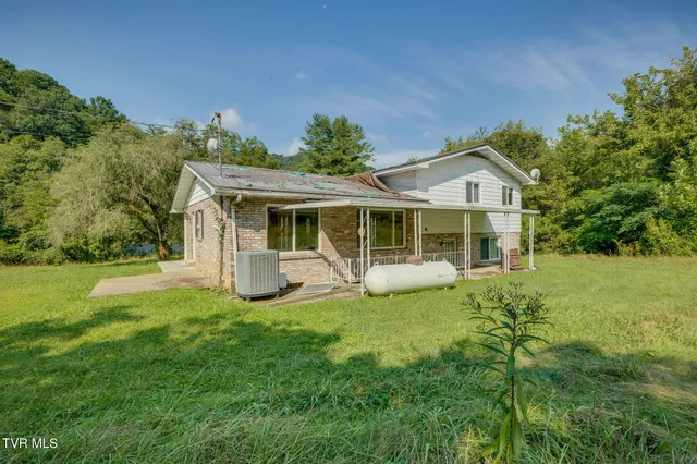 $89,900 | 8783 Dante Mountain Road, Dante, VA 24237