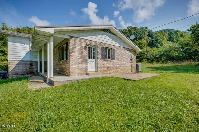 $89,900 | 8783 Dante Mountain Road, Dante, VA 24237