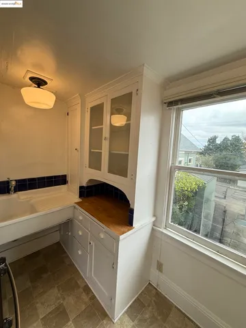 a close view of stove