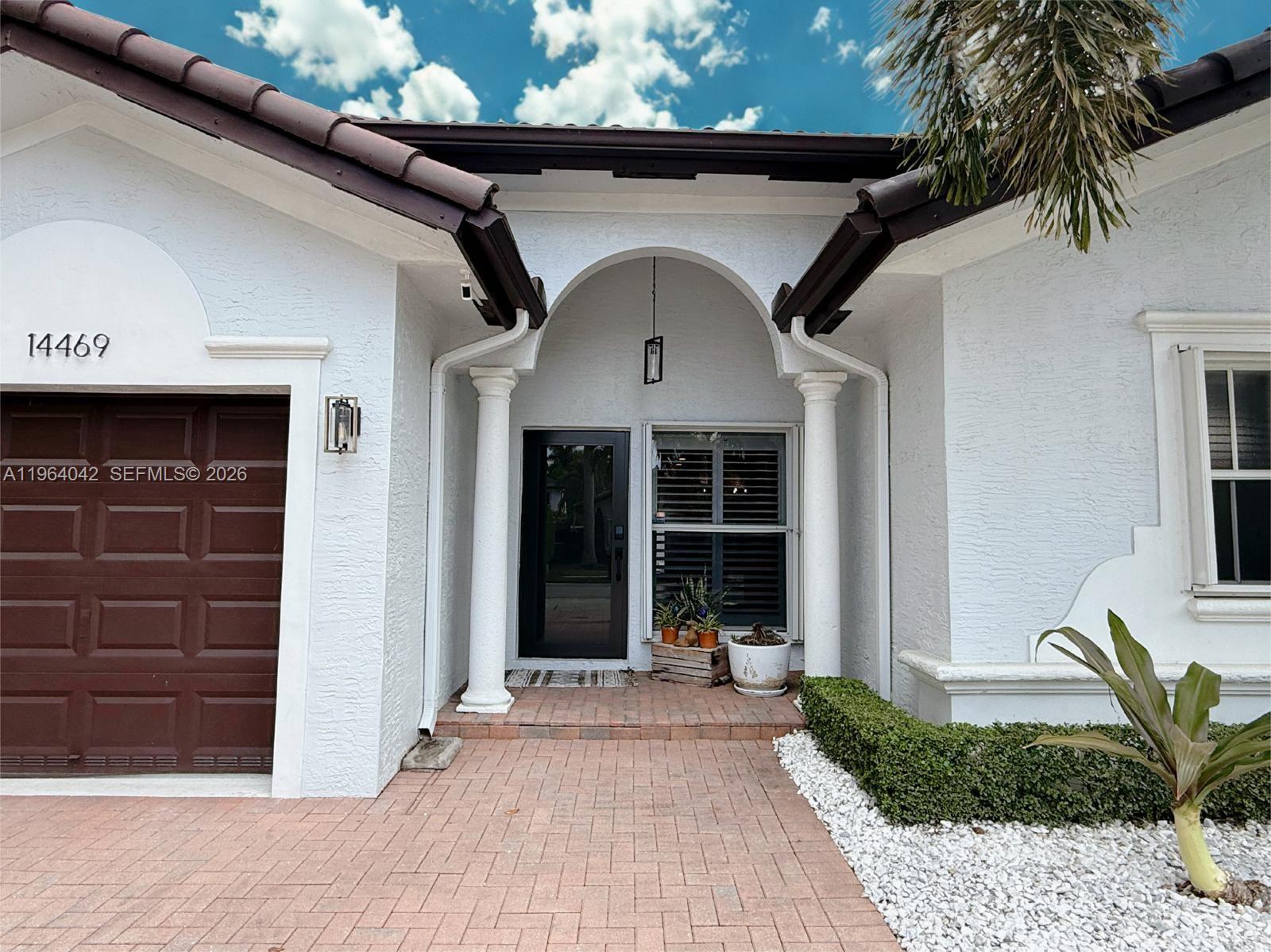 14469 Southwest 158th Place Miami, FL 33196 - Photo 3 of 28