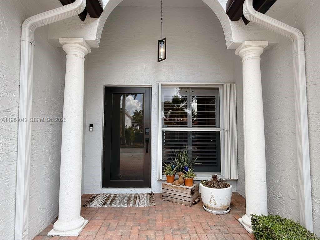 14469 Southwest 158th Place Miami, FL 33196 - Photo 4 of 28