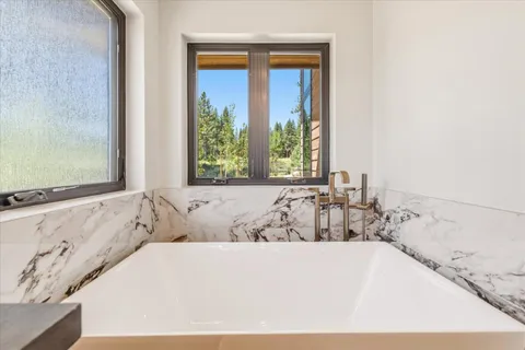 $4,199,000 | 9217 Heartwood Drive, Truckee, CA 96161