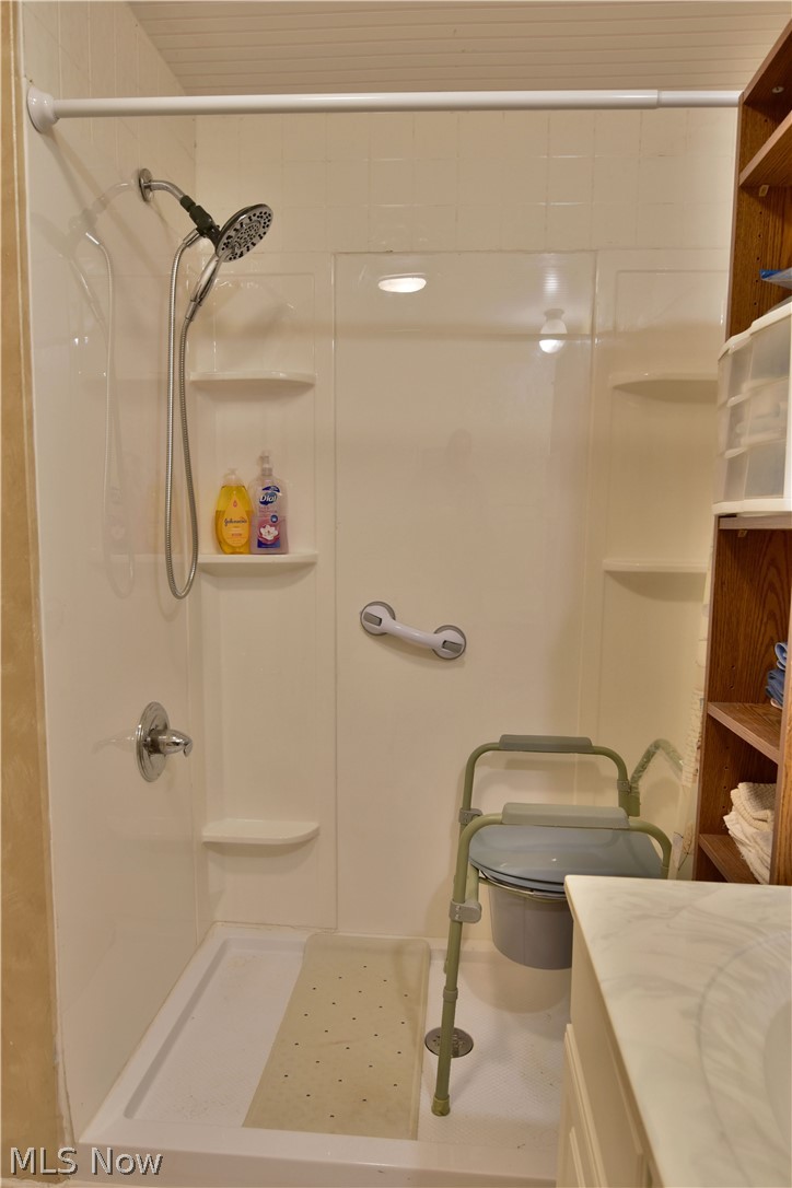 4766 Phillips Rice Road Cortland, OH 44410 - Photo 20 of 35 Gallery Image 20