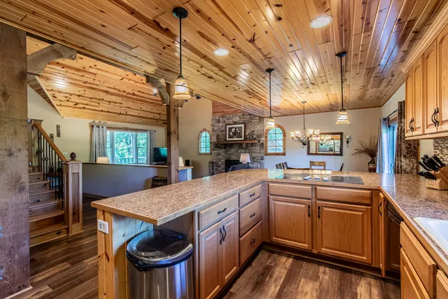 $310,000 | 79 Timberland Drive, Putnam, IL 61560