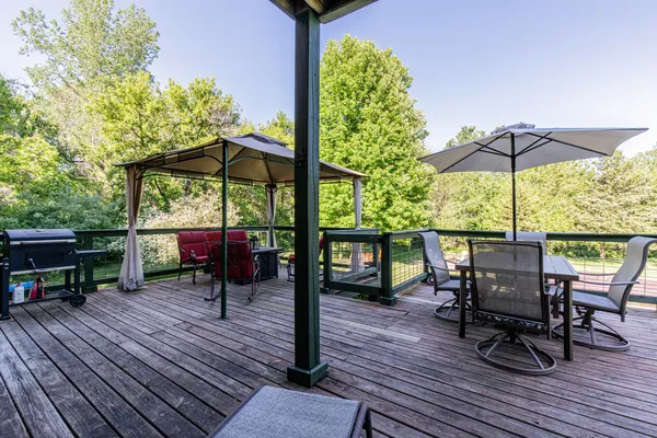 $305,000 | 79 Timberland Drive, Putnam, IL 61560