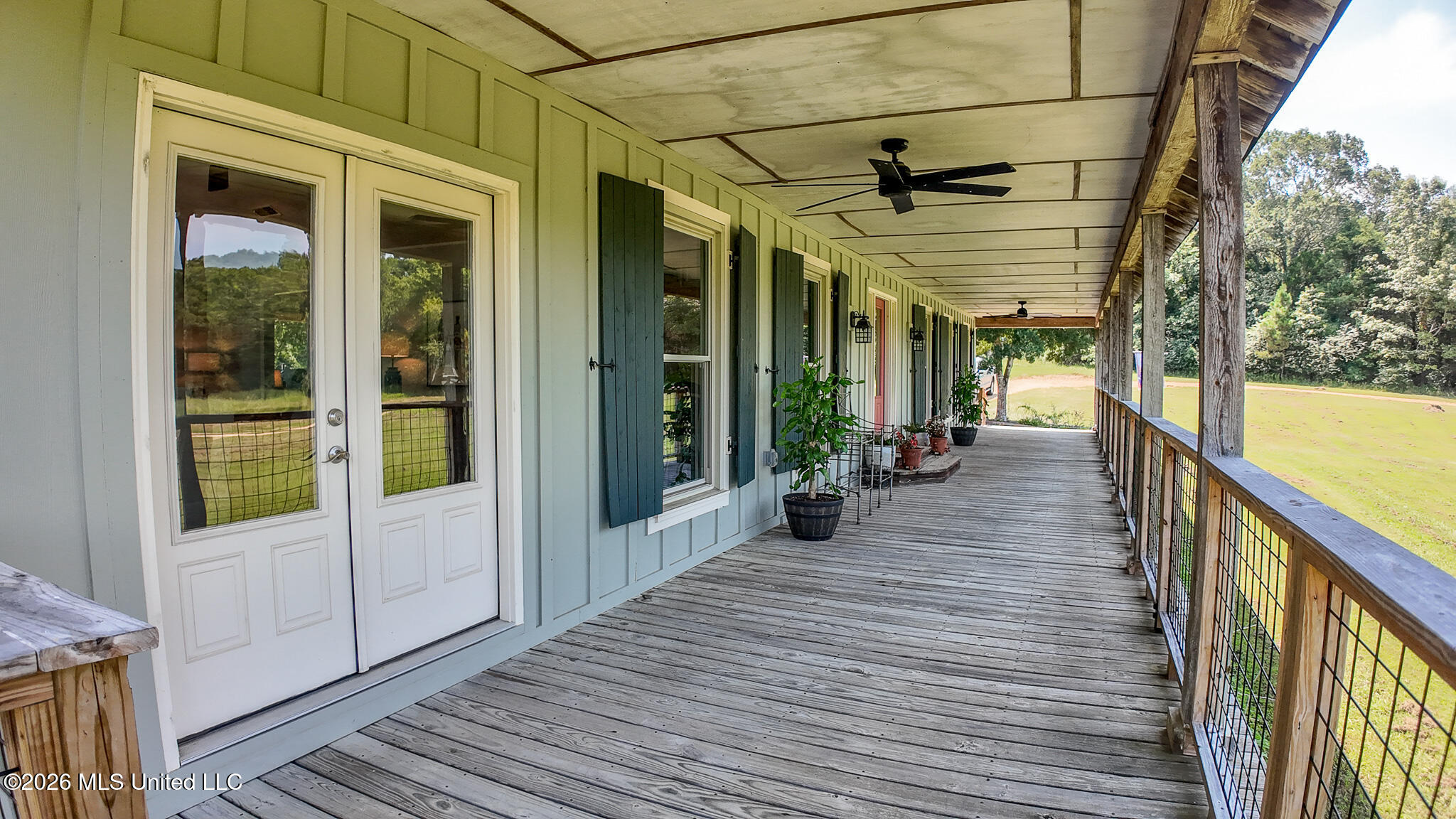 4860 Gitter Road Hernando, MS 38632 - Photo 11 of 70 Front Porch
