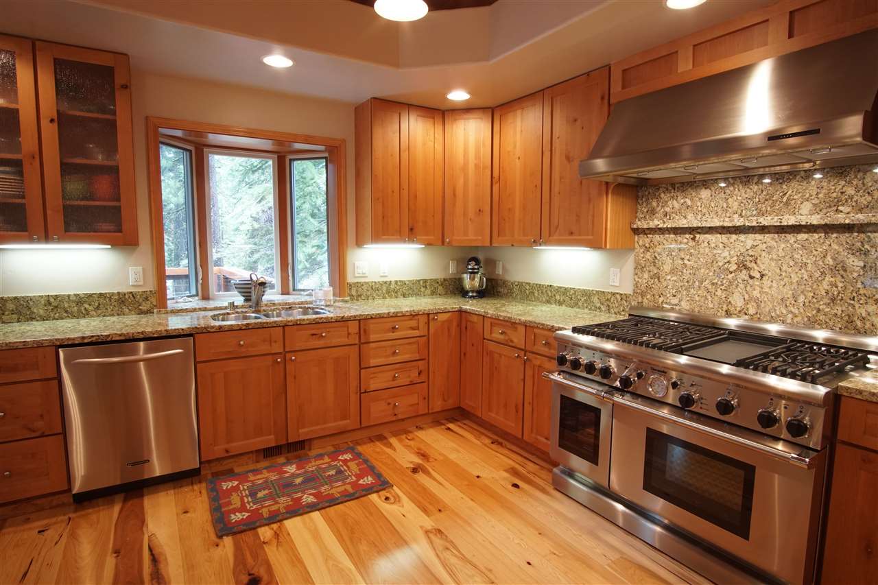 13089 Ski View Loop Truckee, CA 96161 - Photo 9 of 21 Gallery Image 9