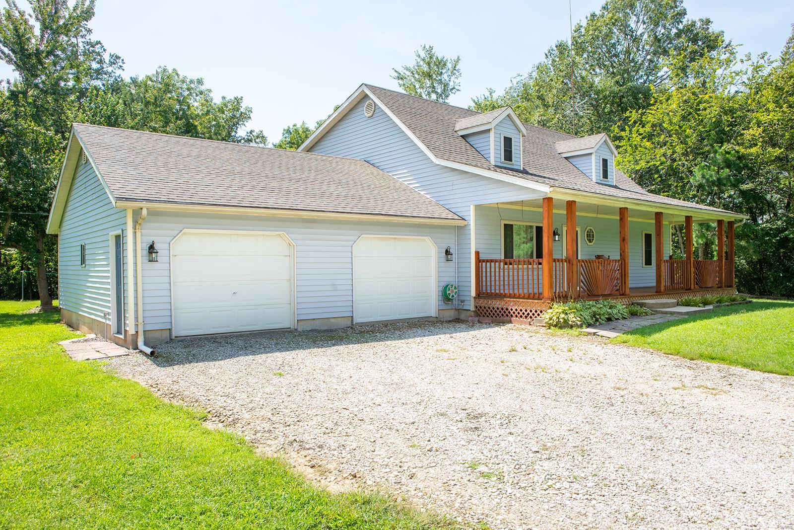 32457 Teney Hollow Road Brighton, IL 62012 - Photo 2 of 29