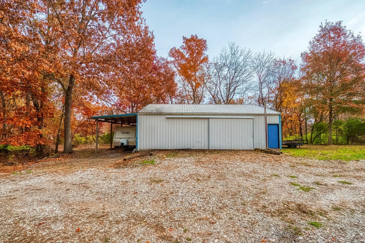 32457 Teney Hollow Road Brighton, IL 62012 - Photo 11 of 29