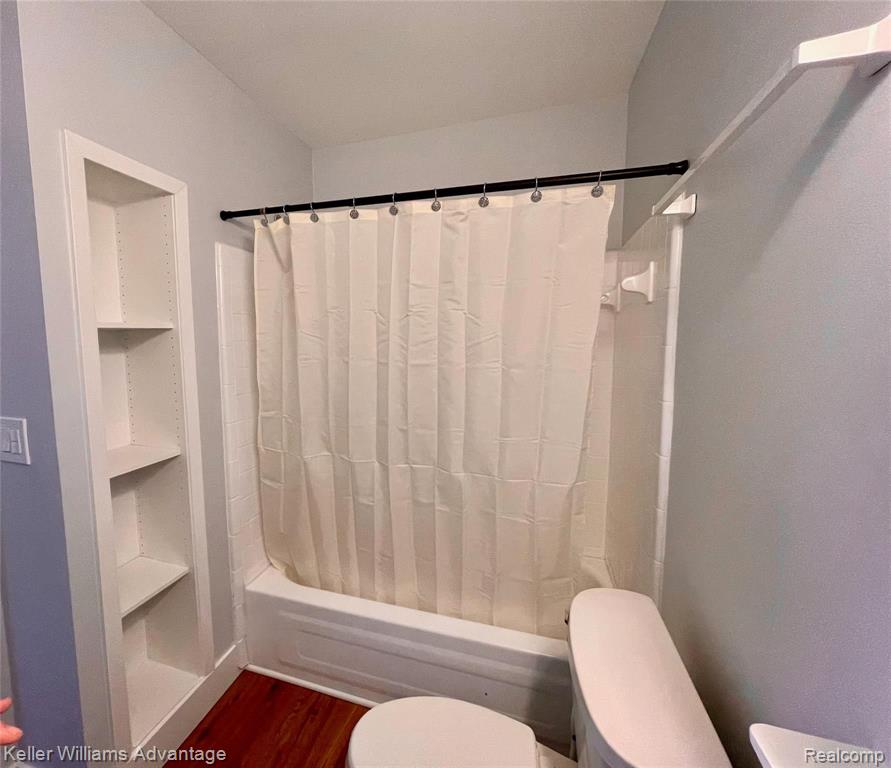 23594 North Rockledge Novi, MI 48375 - Photo 16 of 22