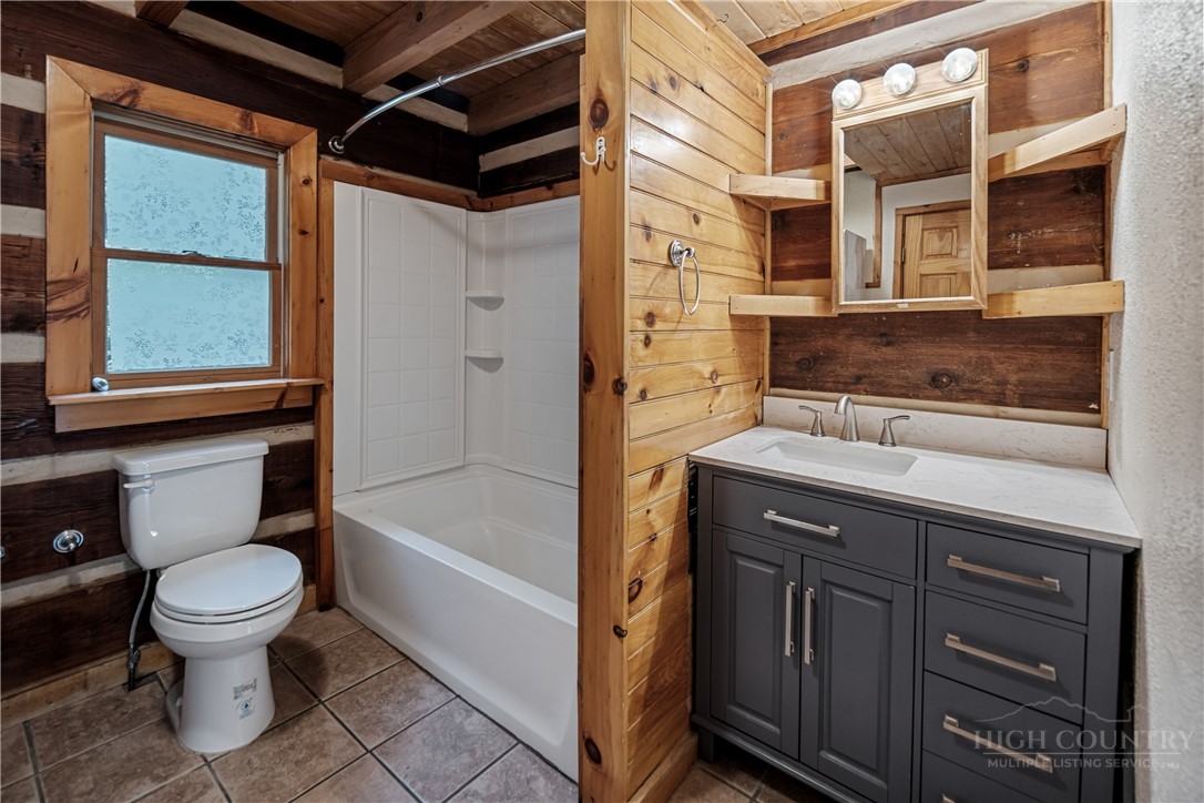 419 Dillard Greene Road Vilas, NC 28692 - Photo 13 of 38