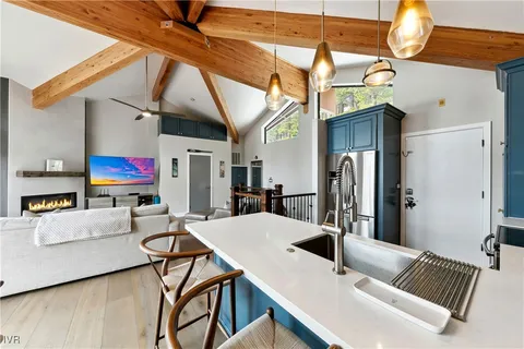 $999,999 | 400 Fairview Boulevard, Unit 113, Incline Village, NV 89451