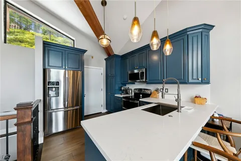 $999,999 | 400 Fairview Boulevard, Unit 113, Incline Village, NV 89451