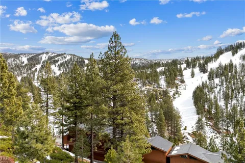 $999,999 | 400 Fairview Boulevard, Unit 113, Incline Village, NV 89451