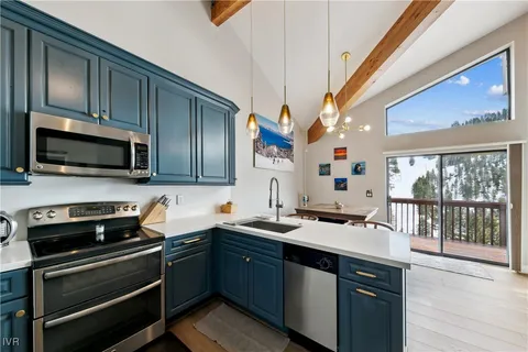 $999,999 | 400 Fairview Boulevard, Unit 113, Incline Village, NV 89451