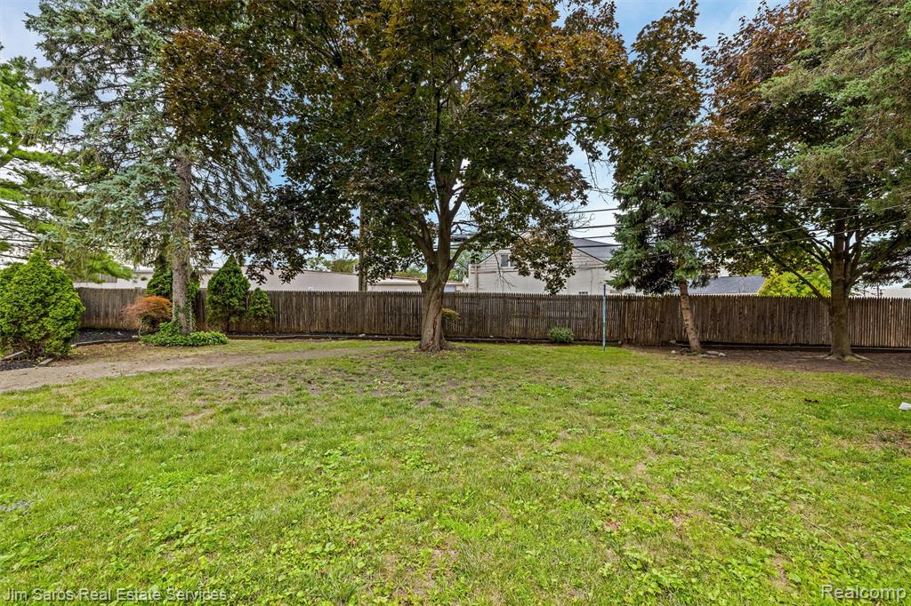 1003 Fisher Road Grosse Pointe, MI 48230 - Photo 24 of 24