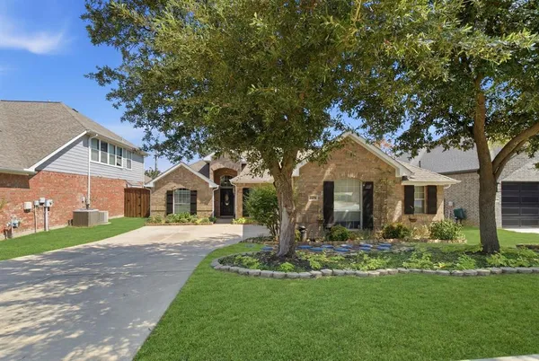 $430,000 | 3313 De Paul Drive, Denton, TX 76210