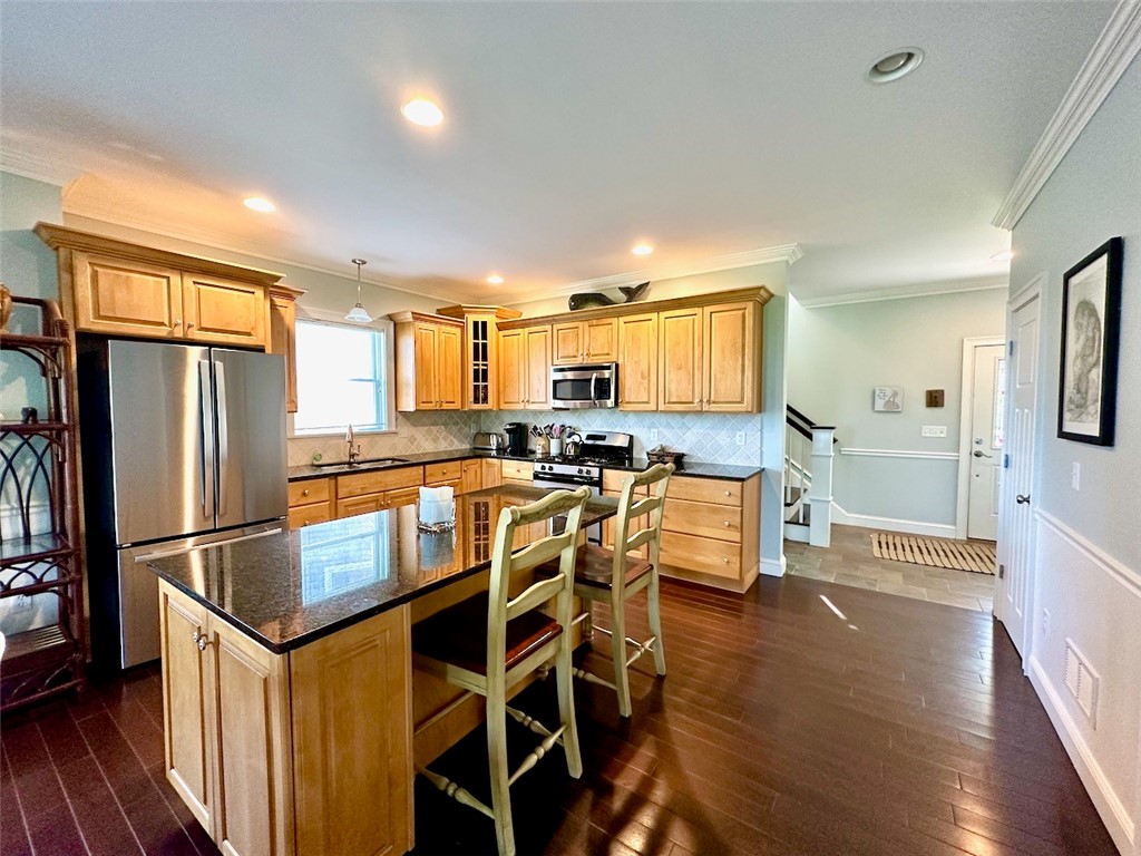 1802 High Street, Unit 7 Block Island, RI 02807 - Photo 11 of 24 Gallery Image 11
