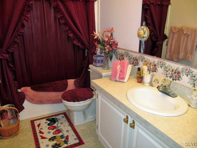 3 Abbey Road Easton, PA 18040 - Photo 12 of 15 Gallery Image 12