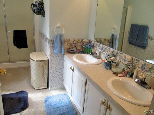 3 Abbey Road Easton, PA 18040 - Photo 14 of 15 Gallery Image 14
