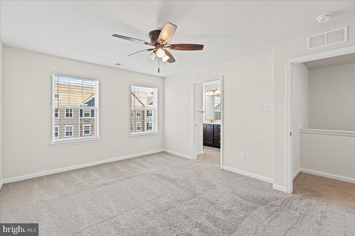 9 Venice Ln Mount Mount Laurel, NJ 08054 - Photo 12 of 29