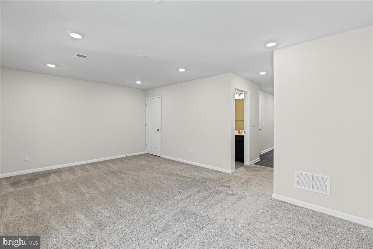 9 Venice Ln Mount Mount Laurel, NJ 08054 - Photo 25 of 29