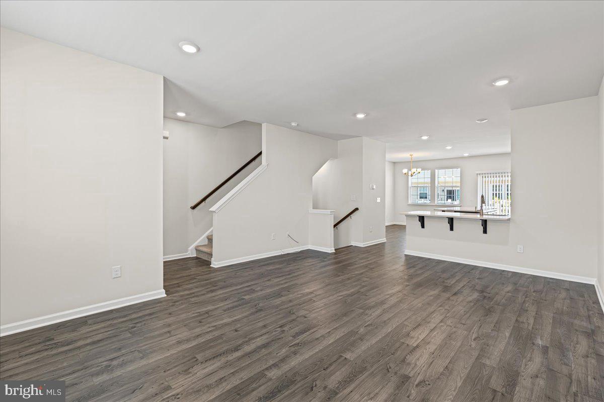 9 Venice Ln Mount Mount Laurel, NJ 08054 - Photo 4 of 29