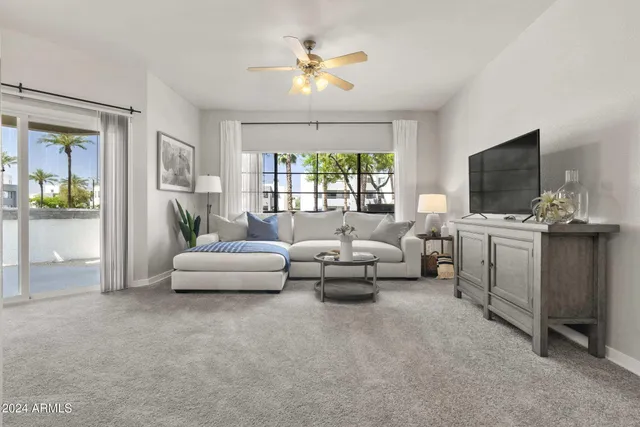 $1,418 | 16220 North 7th Street, Unit 2, Phoenix, AZ 85022