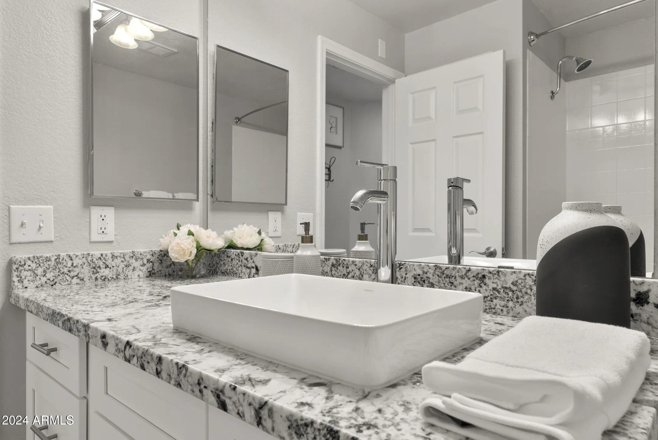 16220 North 7th Street, Unit 2 Phoenix, AZ 85022 - Photo 8 of 17 Bathroom