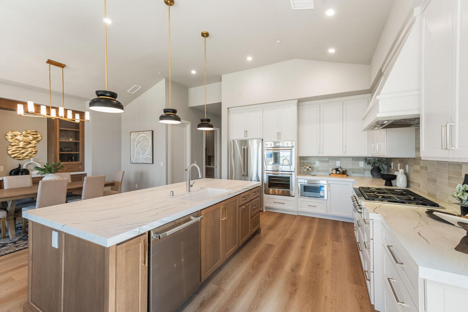 5597 Thomson Loop Davis, CA 95616 - Photo 14 of 40 Gallery Image 14