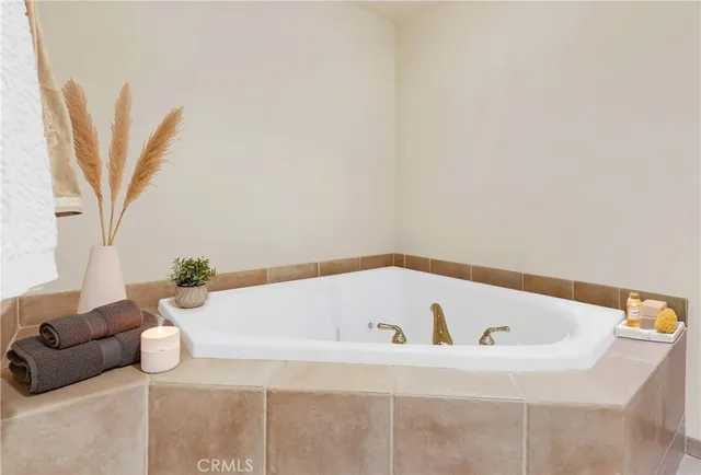 $5,000 | 72816 Mesa View Drive, Palm Desert, CA 92260