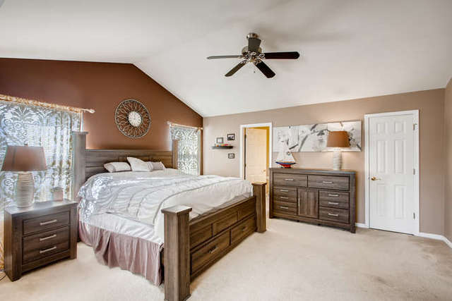 2075 Colonial Street Aurora, IL 60503 - Photo 11 of 22