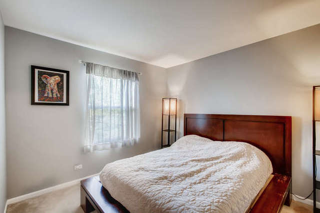 2075 Colonial Street Aurora, IL 60503 - Photo 17 of 22