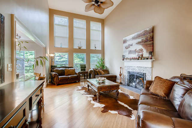 2075 Colonial Street Aurora, IL 60503 - Photo 3 of 22