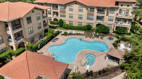 $2,700 | 901 Charo Parkway, Unit 734, Davenport, FL 33897
