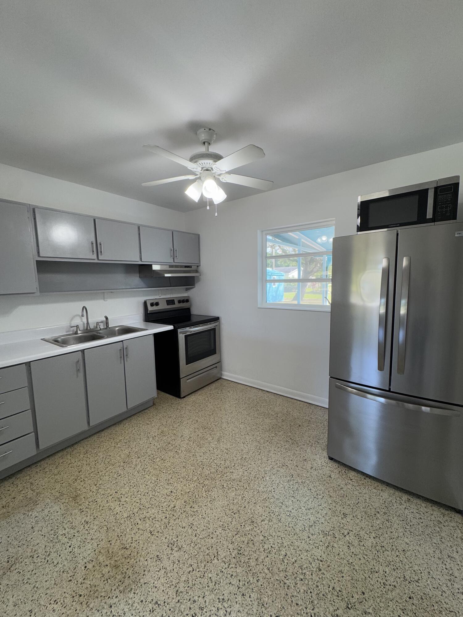 7507 Arthurs Road Fort Pierce, FL 34951 - Photo 15 of 33 34