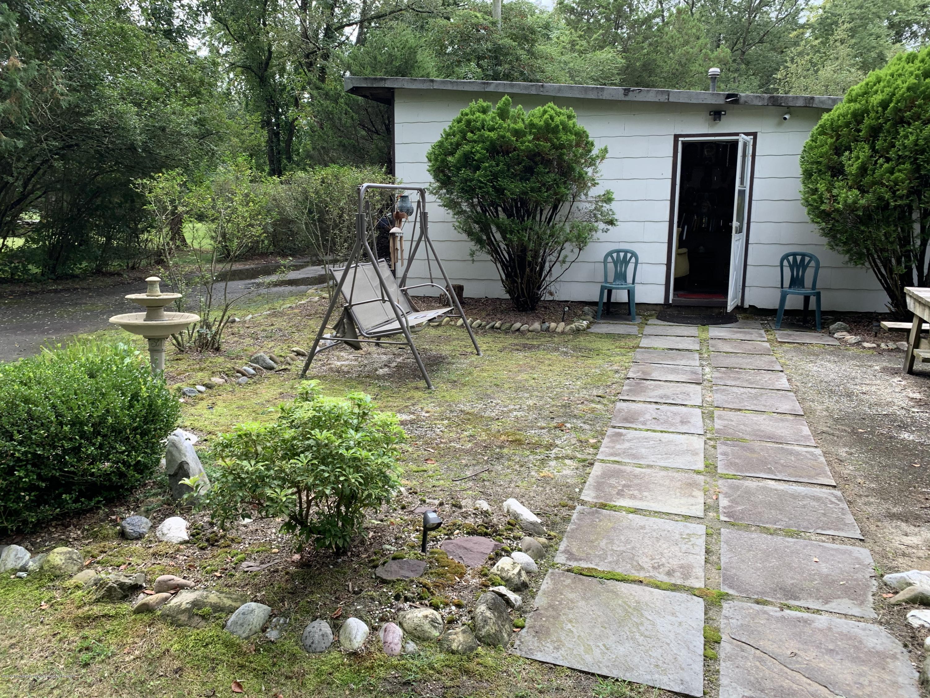 868 Hulses Corner Road Howell, NJ 07731 - Photo 4 of 4 IMG_1557