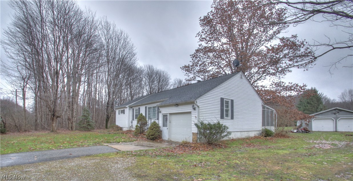 14738 Balch Road Thompson, OH 44086 - Photo 2 of 32
