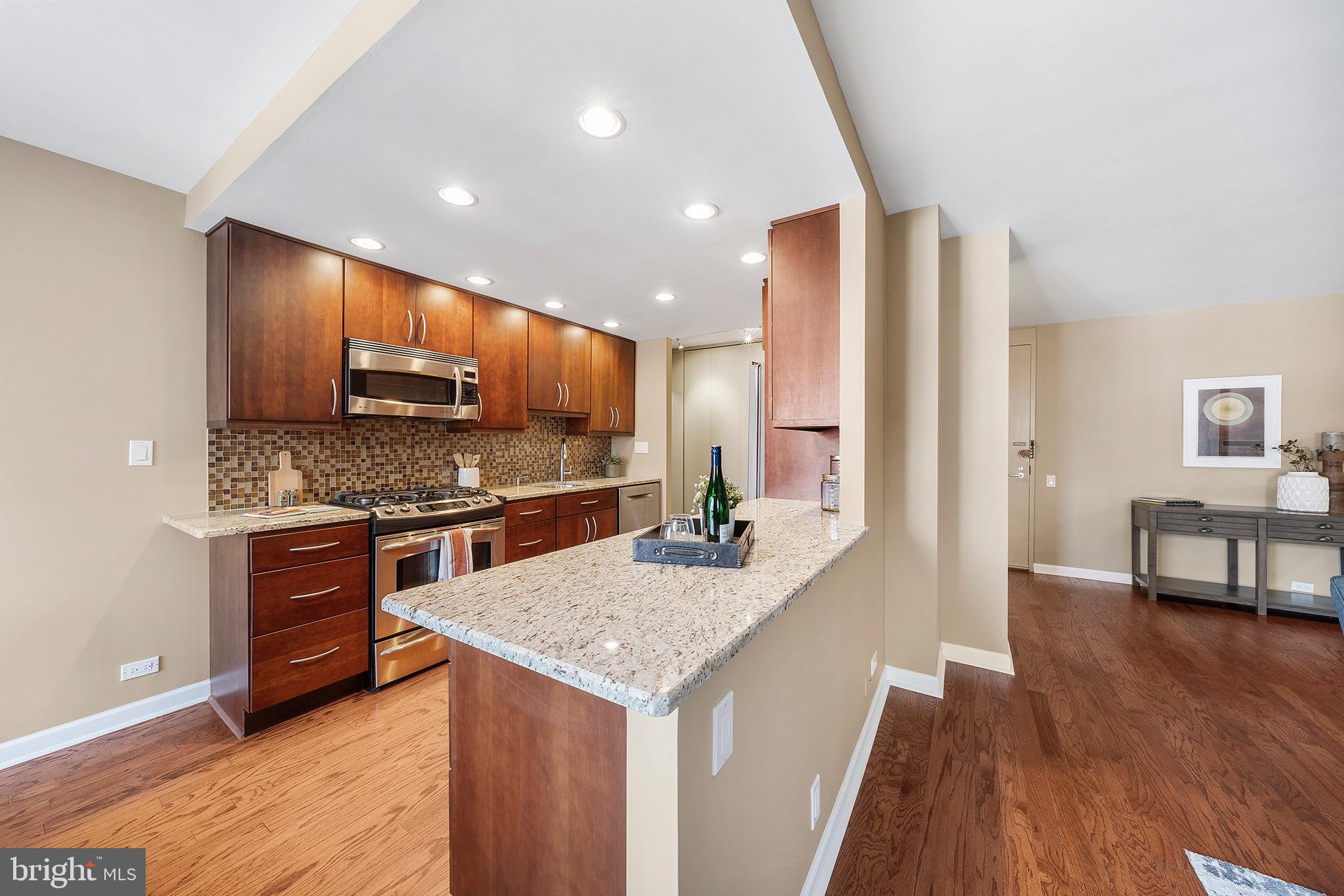 1326 Spruce Street, Unit 1101 Philadelphia, PA 19107 - Photo 12 of 30
