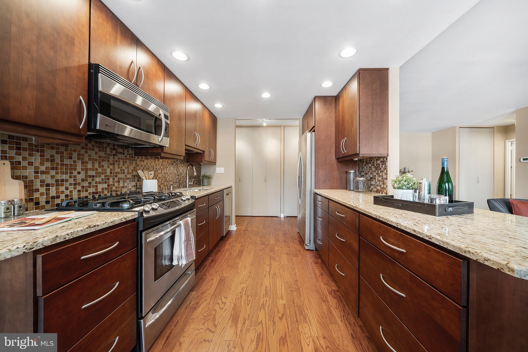 1326 Spruce Street, Unit 1101 Philadelphia, PA 19107 - Photo 13 of 30