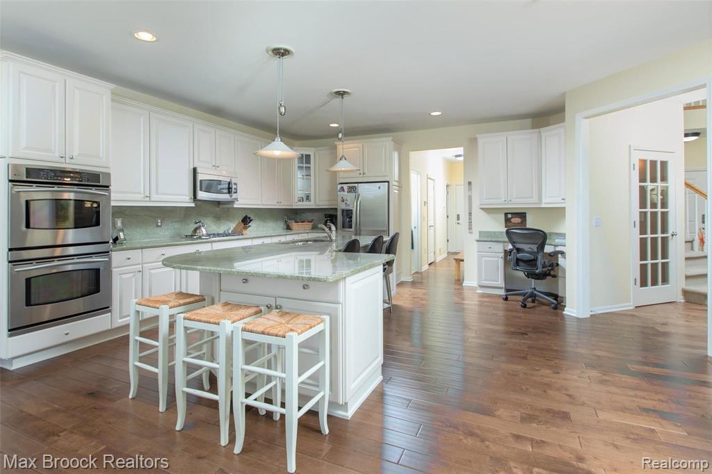 3641 Windingbrook Circle Rochester Hills, MI 48309 - Photo 5 of 31