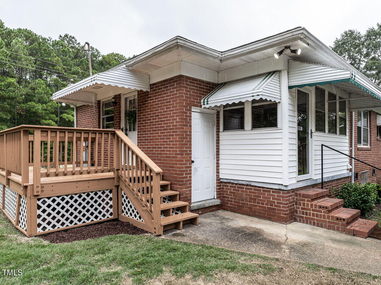 7800 White Oak Road Garner, NC 27529 - Photo 29 of 37 a view of a house with a yard