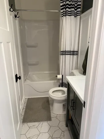 $395,000 | 1682 Highway 11, Baudette, MN 56623