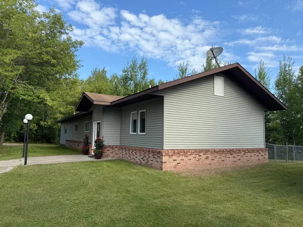 $395,000 | 1682 Highway 11, Baudette, MN 56623
