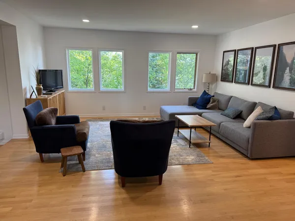 $395,000 | 1682 Highway 11, Baudette, MN 56623