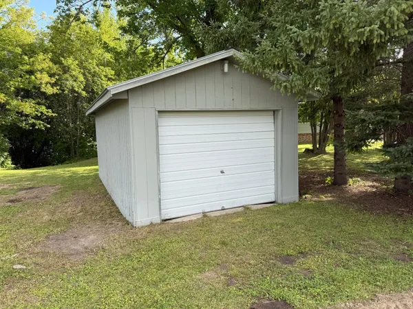 $395,000 | 1682 Highway 11, Baudette, MN 56623