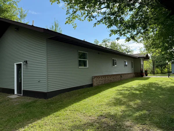 $395,000 | 1682 Highway 11, Baudette, MN 56623